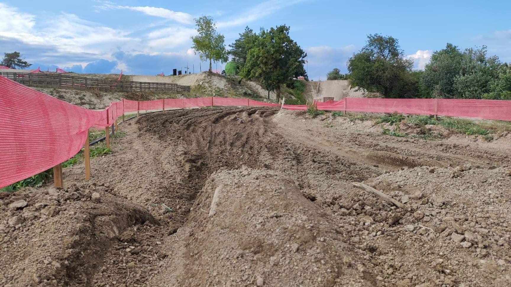 Les photos du Terrain Moto Cross de Mailly le Camp