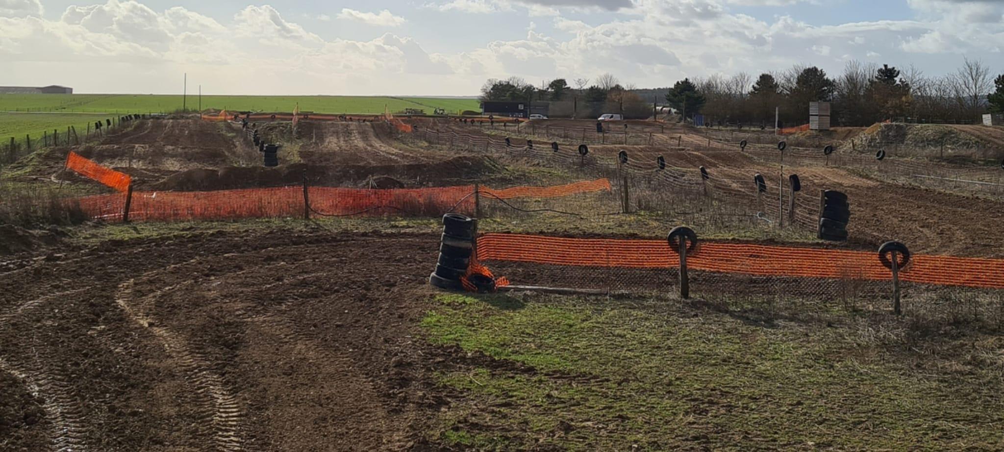 Les photos du Terrain Moto Cross de Mesnil Saint Loup