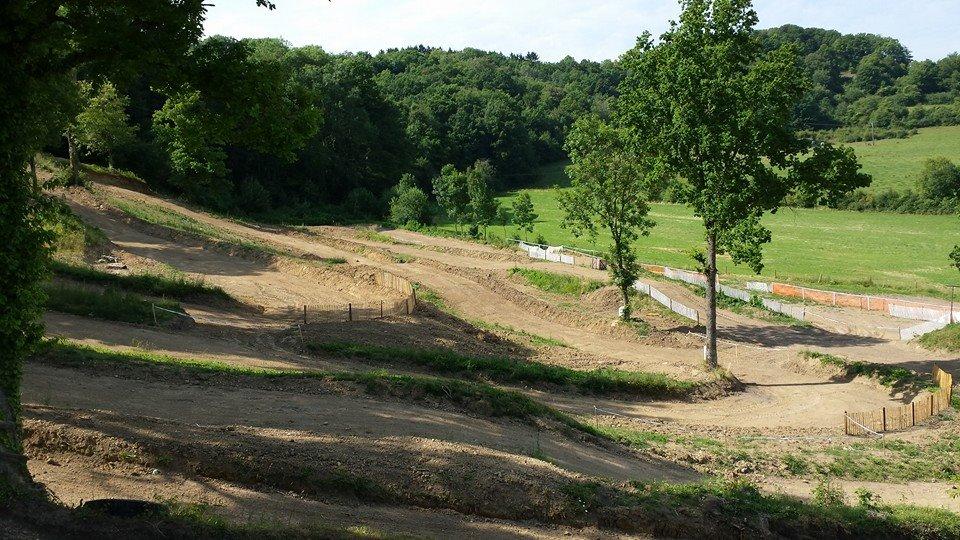 photos du Terrain Moto Cross de Sommauthe